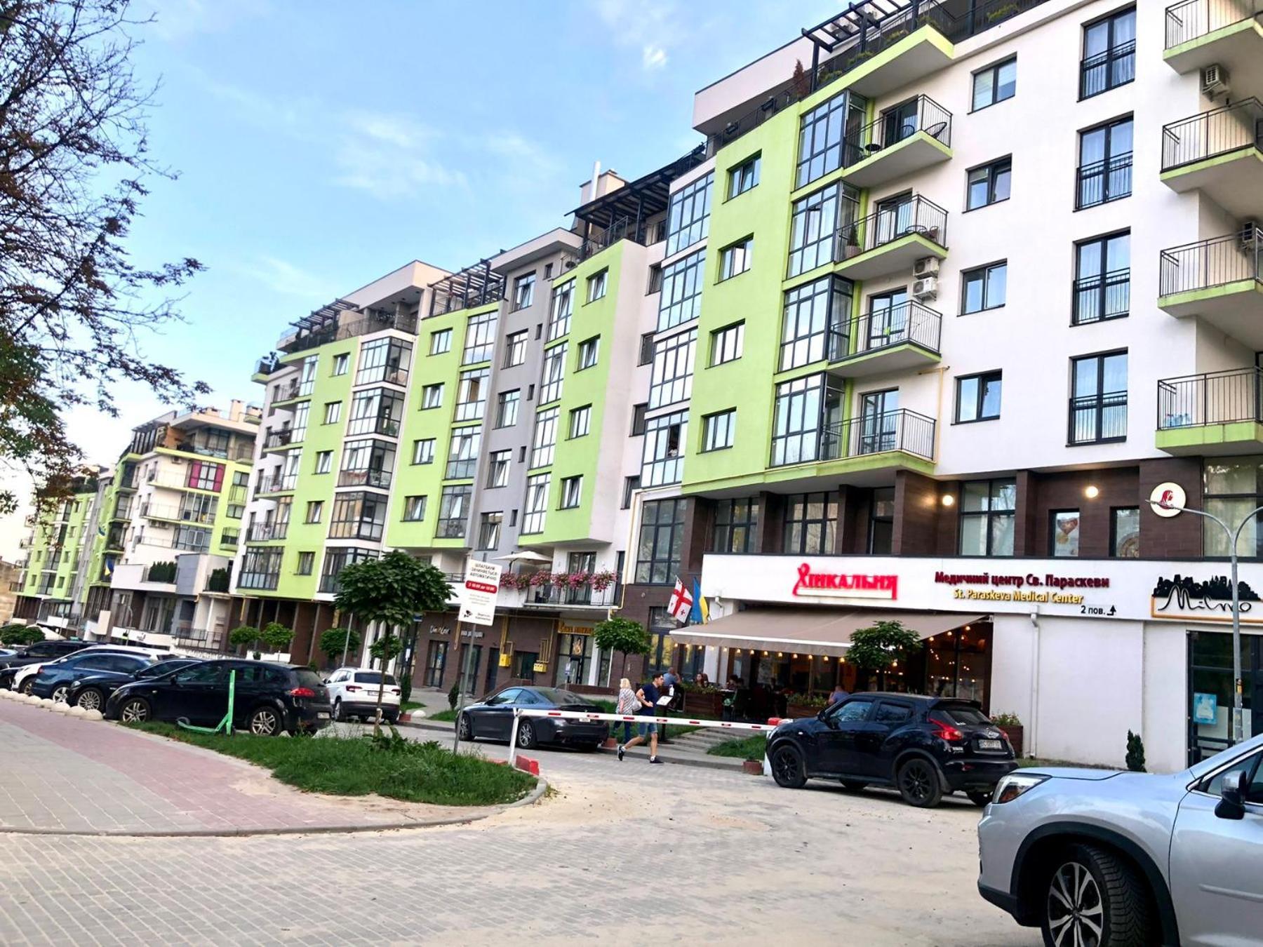 Osapart Nice Apartment In A Complex Great Britain Lviv Exteriör bild