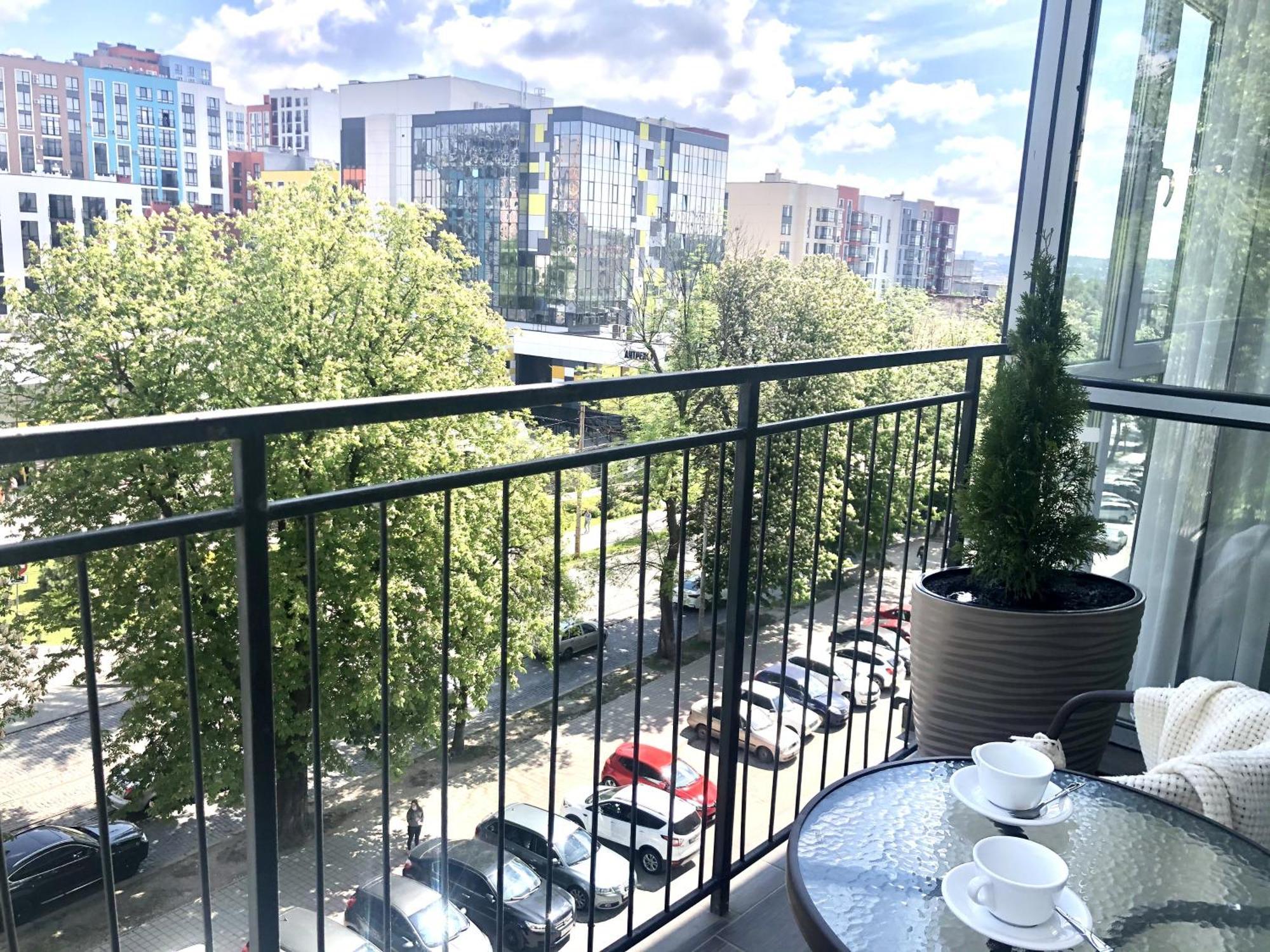 Osapart Nice Apartment In A Complex Great Britain Lviv Exteriör bild